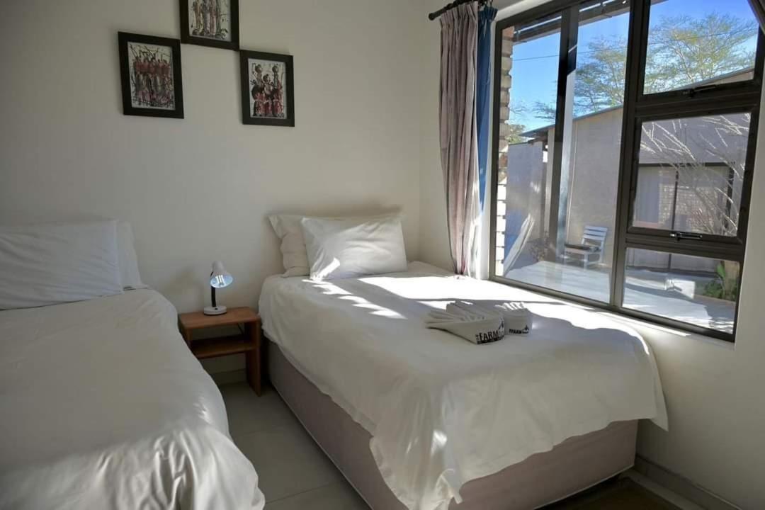 The Farmhouse Boutique Guesthouse And Beergarden Cc Outjo Chambre photo