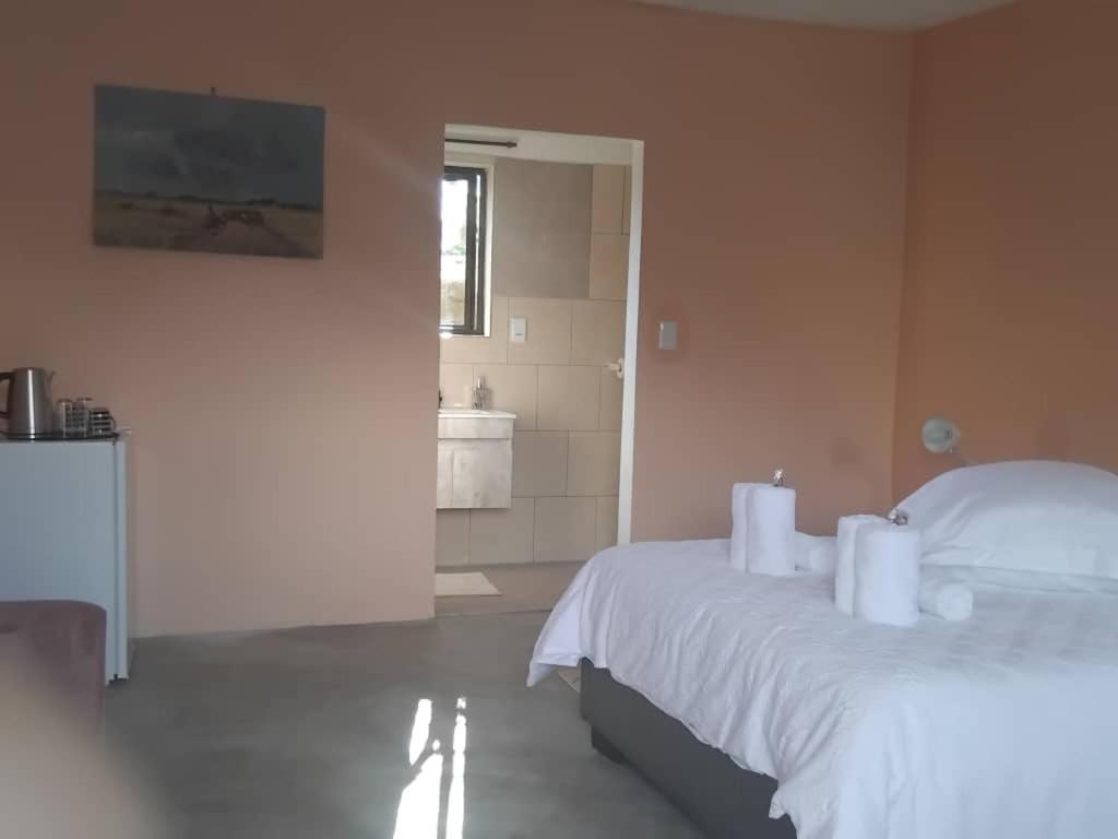 The Farmhouse Boutique Guesthouse And Beergarden Cc Outjo Extérieur photo