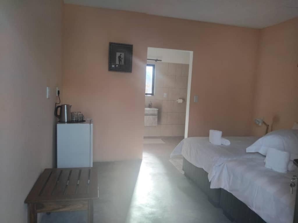 The Farmhouse Boutique Guesthouse And Beergarden Cc Outjo Extérieur photo