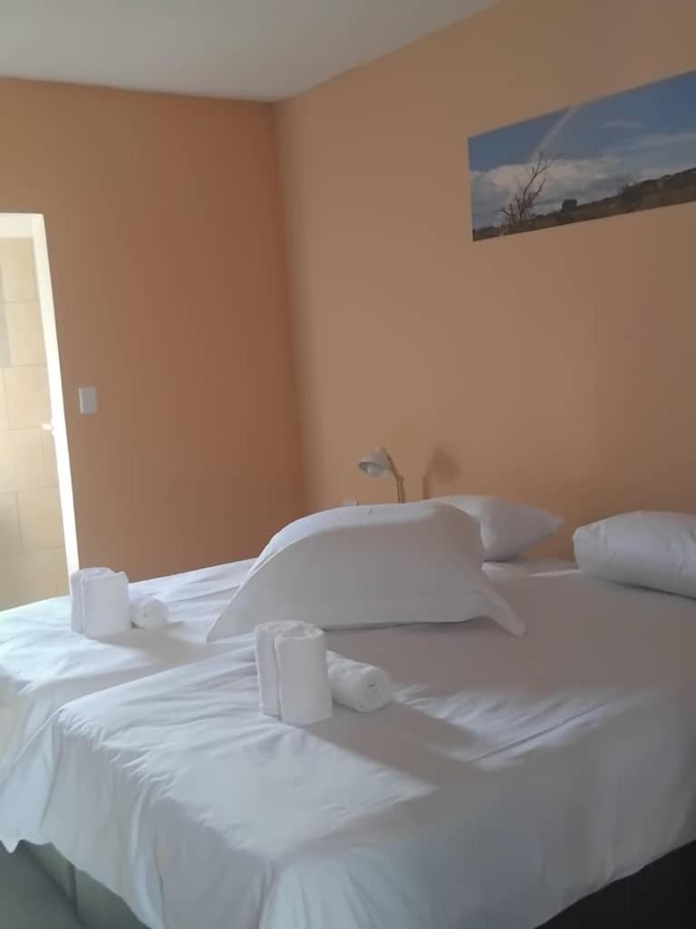The Farmhouse Boutique Guesthouse And Beergarden Cc Outjo Extérieur photo